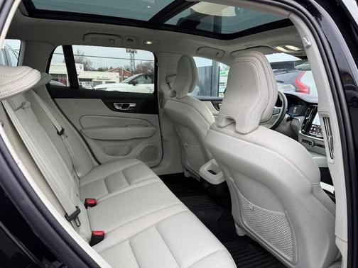 Onyx Black 2026 Volvo V60 Cross Country B5 Plus