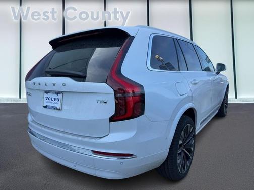 2026 Volvo XC90 Plug-In Hybrid T8 Plus 7-Seater