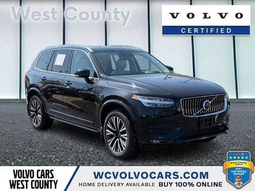 2022 Volvo XC90 T6 Momentum 7 Passenger