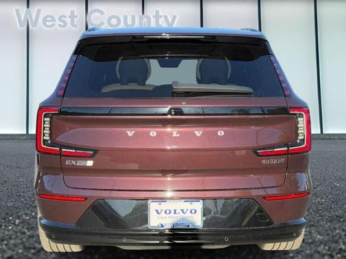 2025 Volvo EX90 Twin Motor Performance Ultra 6-Seater