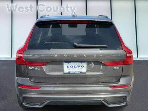 2025 Volvo XC60 B5 Plus