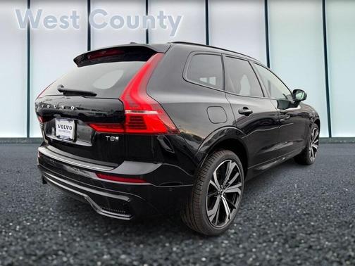 2025 Volvo XC60 Plug-In Hybrid T8 Ultra