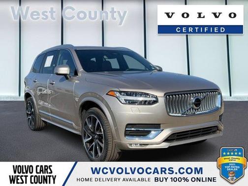 2023 Volvo XC90 B5 Plus