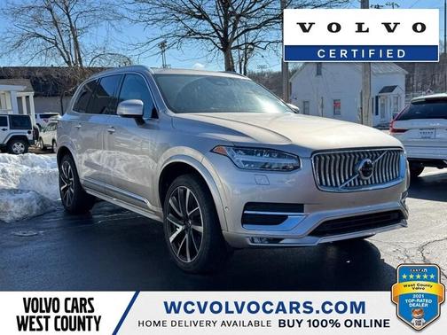 2023 Volvo XC90 B5 Plus