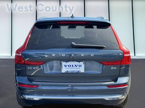 2023 Volvo XC60 B6 Ultimate Bright Theme