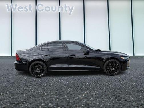 2024 Volvo S60 B5 Plus Black Edition