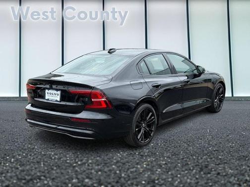 2024 Volvo S60 B5 Plus Black Edition