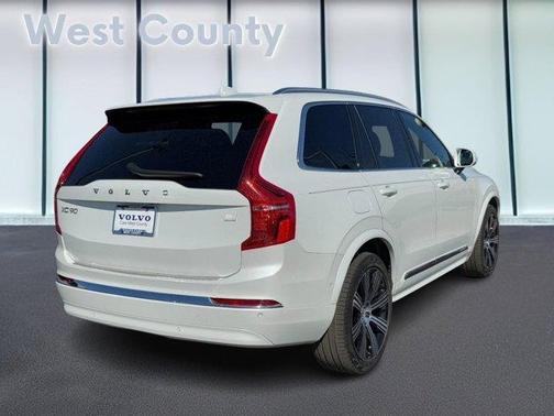 2024 Volvo XC90 Recharge Plug-In Hybrid T8 Ultimate Bright Theme 7-Seater