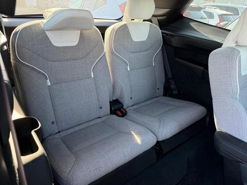 2025 Volvo EX90 Twin Motor Performance Ultra 6-Seater