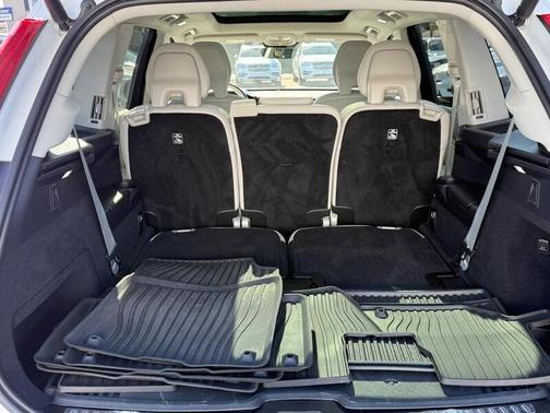 2024 Volvo XC90 Recharge Plug-In Hybrid T8 Plus Bright Theme 7-Seater