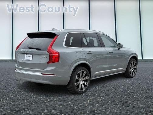 2025 Volvo XC90 B6 AWD Plus 7-Seater