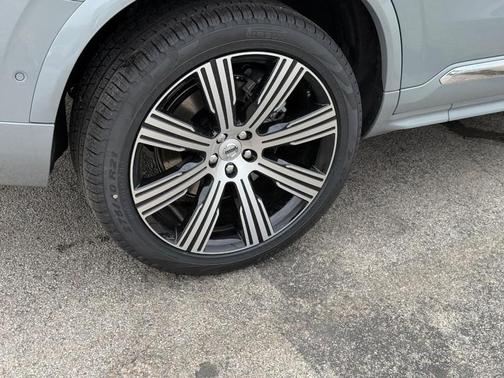 2025 Volvo XC90 B6 AWD Plus 7-Seater