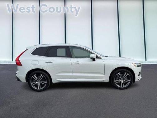 2019 Volvo XC60 T5 Momentum