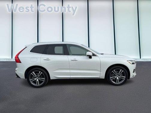 2019 Volvo XC60 T5 Momentum