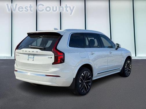2026 Volvo XC90 B6 Plus 6-Seater