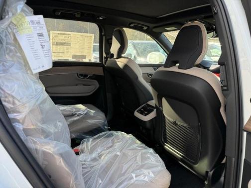 2026 Volvo XC90 B6 Plus 6-Seater