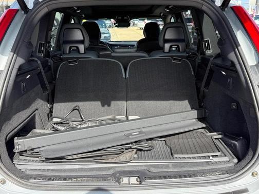 2024 Volvo XC90 Recharge Plug-In Hybrid T8 Ultimate Bright Theme 7-Seater