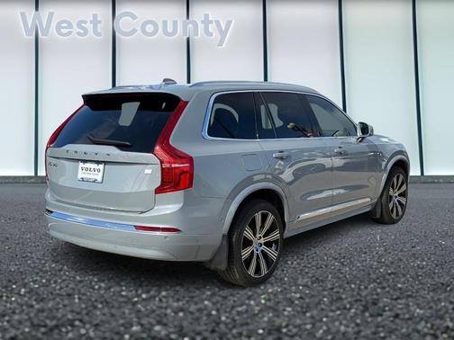 2024 Volvo XC90 Recharge Plug-In Hybrid T8 Ultimate Bright Theme 7-Seater