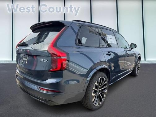 Denim Blue Metallic 2026 Volvo XC90 Plug-In Hybrid T8 Ultra Dark Theme 7-Seater