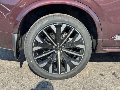 2026 Volvo XC90 B6 Plus 6-Seater