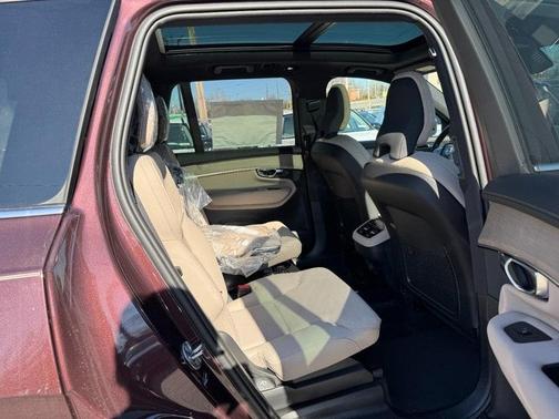 2026 Volvo XC90 B6 Plus 6-Seater