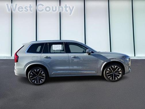2025 Volvo XC90 B6 Plus 7-Seater