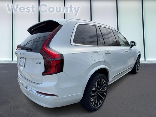 2026 Volvo XC90 B5 Plus 7-Seater