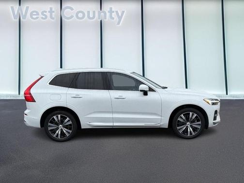 2023 Volvo XC60 B6 Ultimate Bright Theme