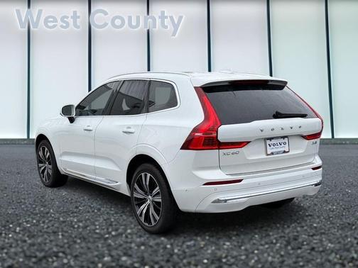 2023 Volvo XC60 B6 Ultimate Bright Theme