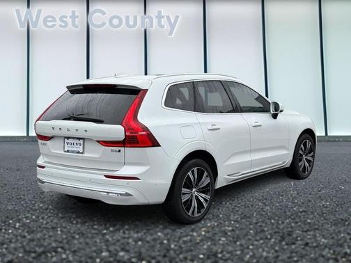 2023 Volvo XC60 B6 Ultimate Bright Theme