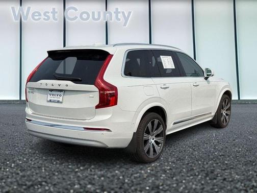 2022 Volvo XC90 Recharge Plug-In Hybrid T8 Inscription Extended Range 7P