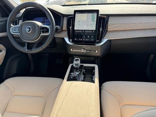 Bright 2026 Volvo XC90 Plug-In Hybrid T8 Plus 7-Seater