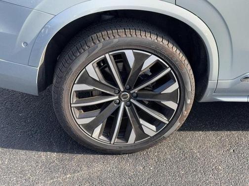 Gray Metallic 2026 Volvo XC90 B6 Plus 7-Seater