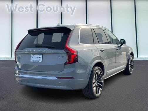 2026 Volvo XC90 B6 Plus 7-Seater