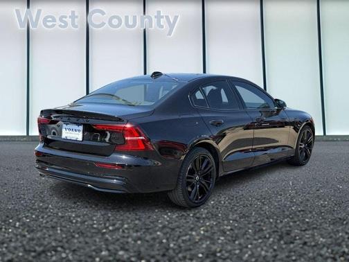 2024 Volvo S60 B5 Plus Black Edition