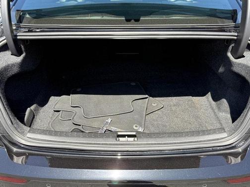 2024 Volvo S60 B5 Plus Black Edition