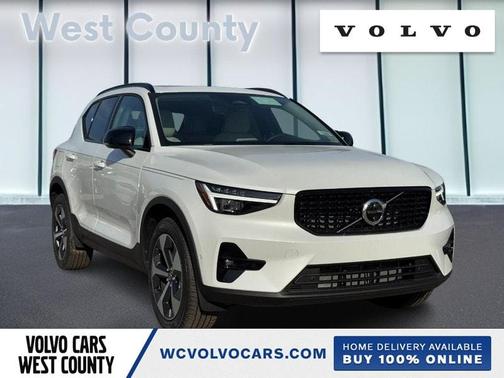 Crystal White 2026 Volvo XC40 B4 FWD Plus