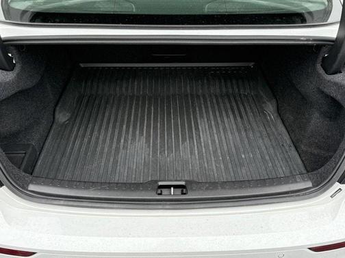 2021 Volvo S60 T6 Momentum