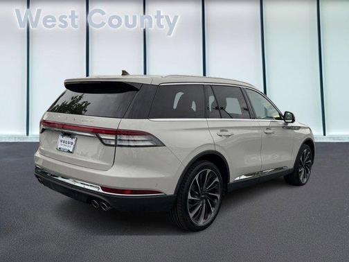 Pearl Metallic 2022 Lincoln Aviator Reserve AWD