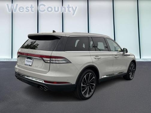 Pearl Metallic 2022 Lincoln Aviator Reserve AWD