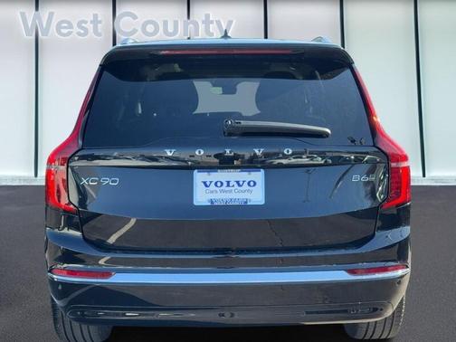 2025 Volvo XC90 B6 Plus 7-Seater