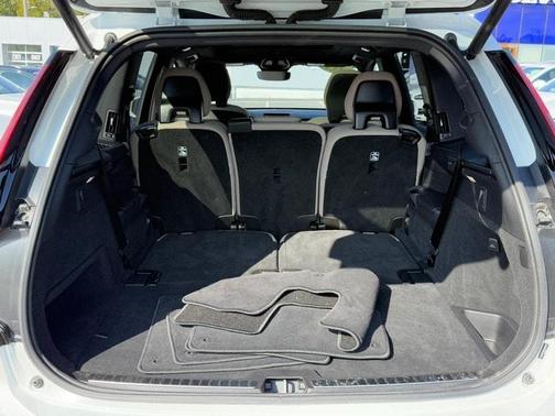 2025 Volvo XC90 B6 Plus 7-Seater