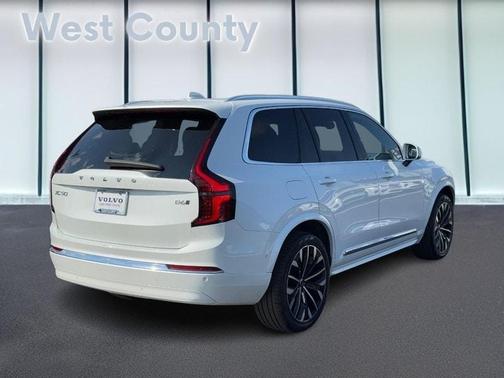 2025 Volvo XC90 B6 Plus 7-Seater