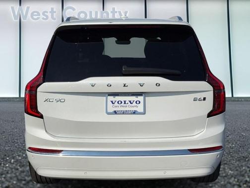 2025 Volvo XC90 B6 Plus 7-Seater