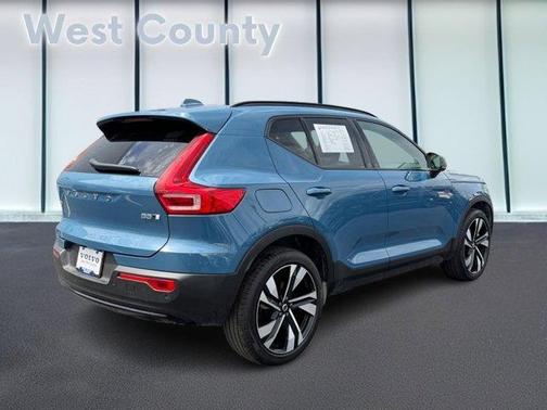 Fjord Blue Metallic 2024 Volvo XC40 B5 Ultimate Dark Theme