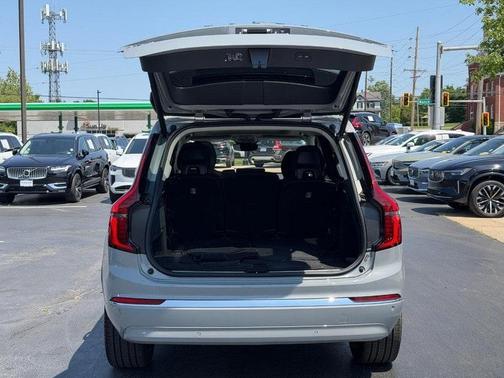 Metallic 2025 Volvo XC90 B6 Plus 7-Seater