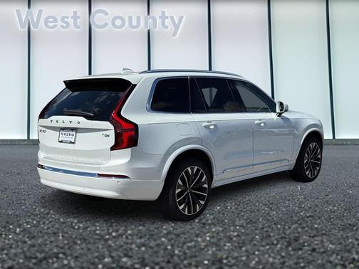 2025 Volvo XC90 Plug-In Hybrid T8 Plus 7-Seater