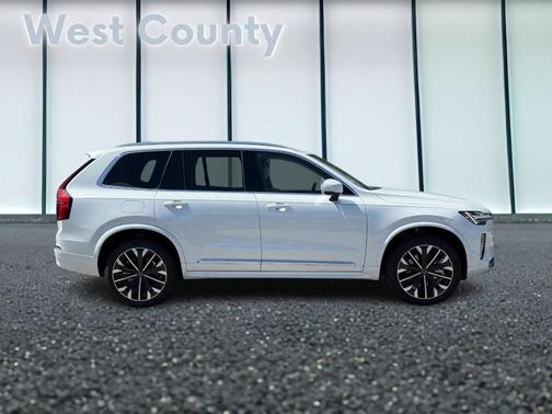 2025 Volvo XC90 Plug-In Hybrid T8 Plus 7-Seater