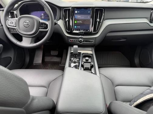 2025 Volvo XC60 Plug-In Hybrid T8 AWD Plus