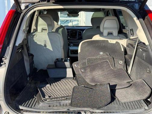 2023 Volvo XC90 B6 Ultimate 6-Seater